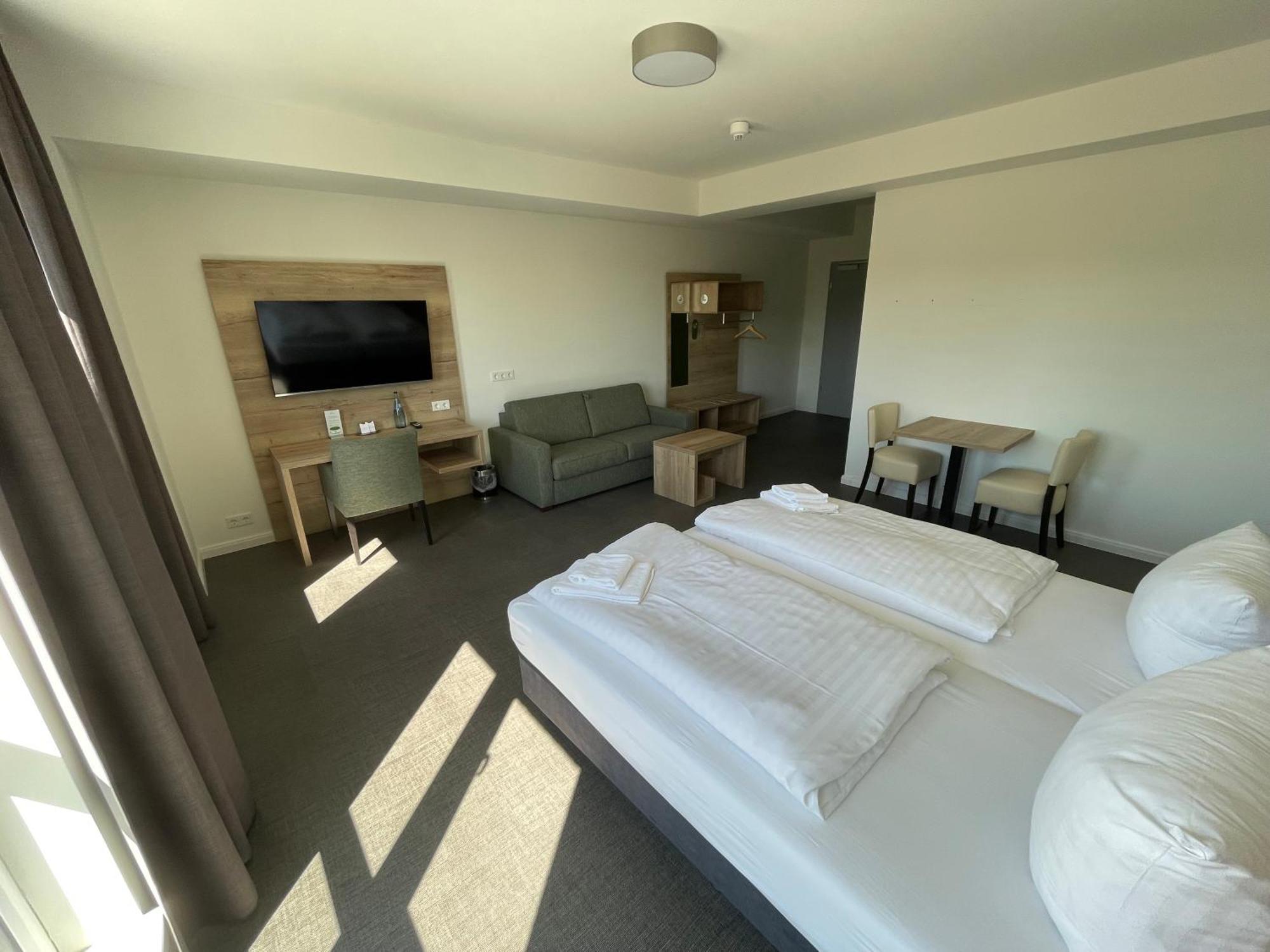 Hotel Am Pferdemarkt Аурих Экстерьер фото