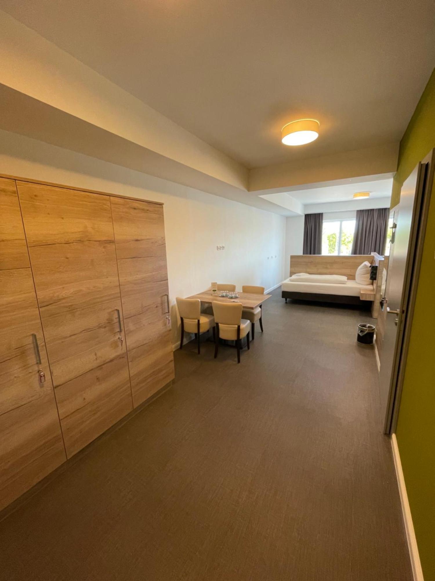 Hotel Am Pferdemarkt Аурих Экстерьер фото