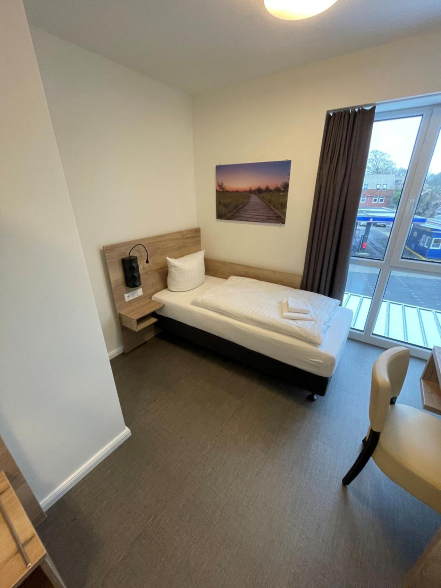 Hotel Am Pferdemarkt Аурих Экстерьер фото